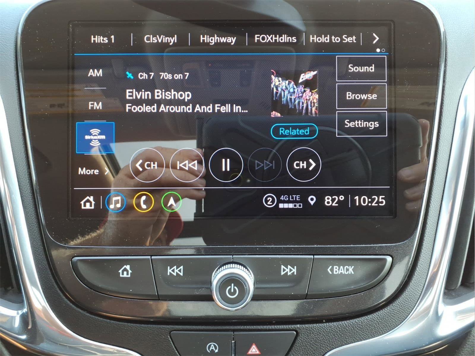 Used 2023 Chevrolet Equinox Premier AWD/4WD image 20