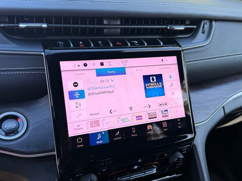 Certified 2025 Jeep Grand Cherokee Limited image 12