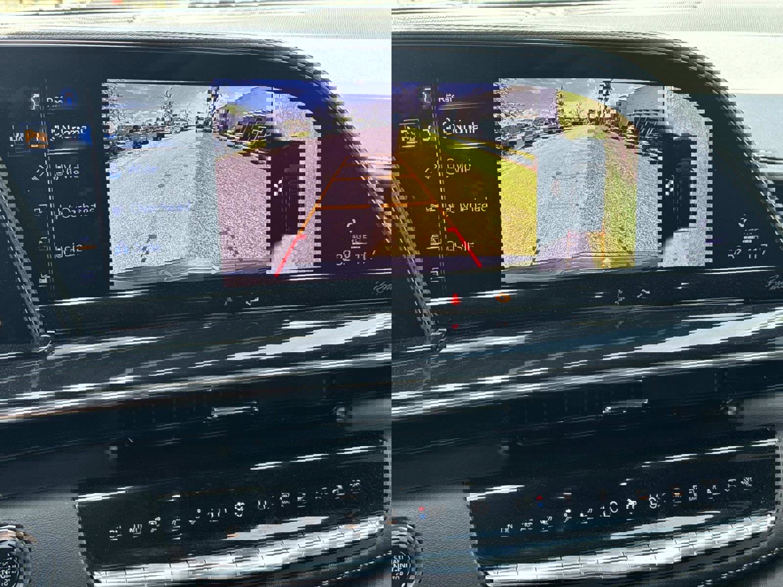 Used 2024 Cadillac Escalade Sport AWD/4WD image 24