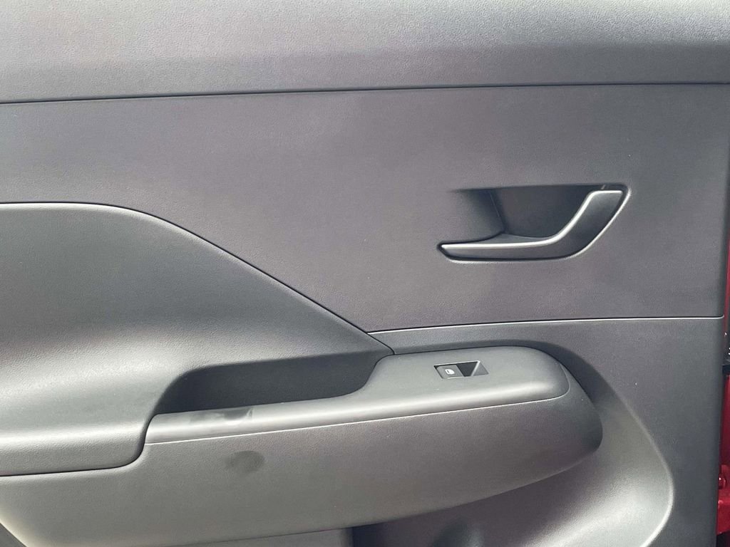 New 2026 Hyundai Kona SE image 9