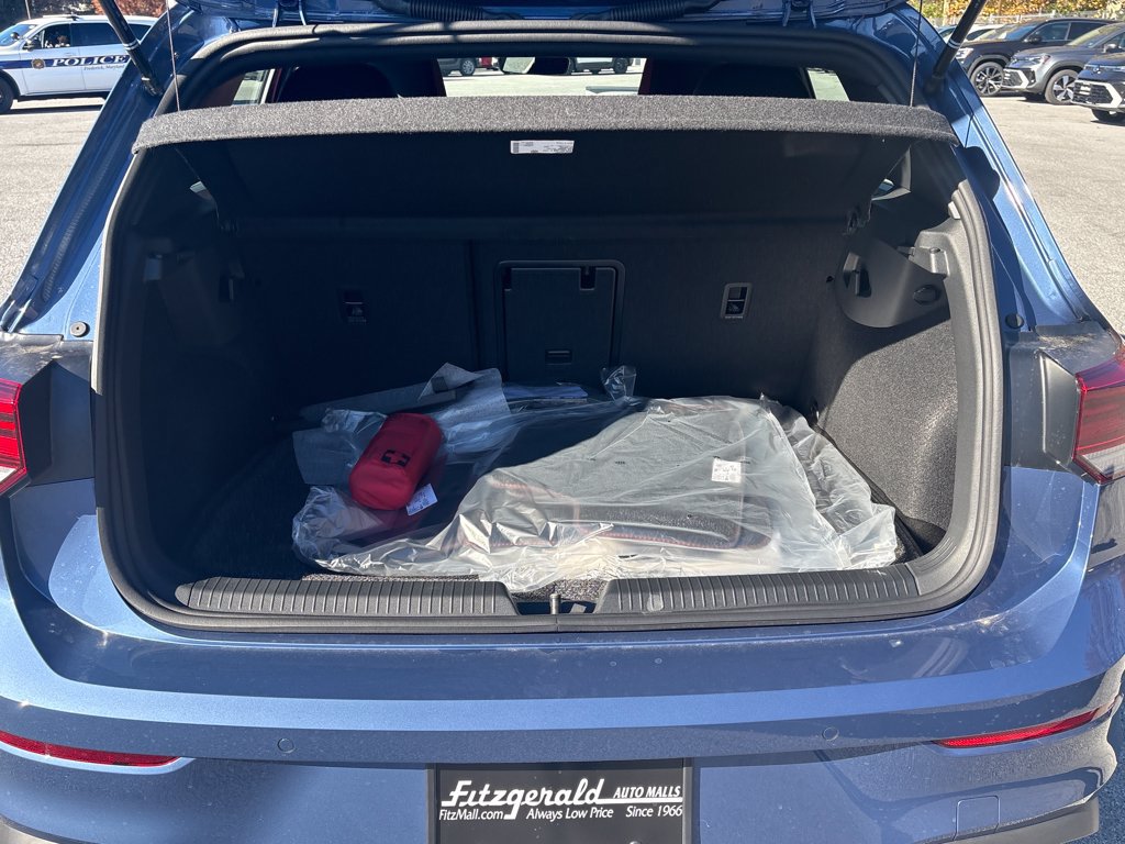 New 2026 Volkswagen GTI SE FWD image 15