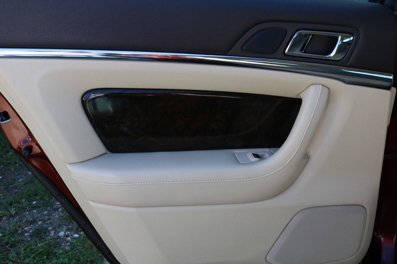 Used 2015 Lincoln MKS AWD w/ Equipment Group 201A image 30