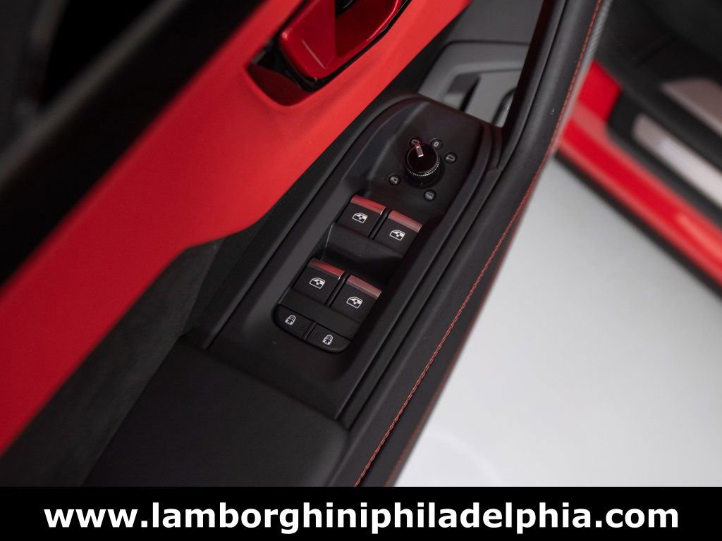 Used 2024 Lamborghini Urus S image 14