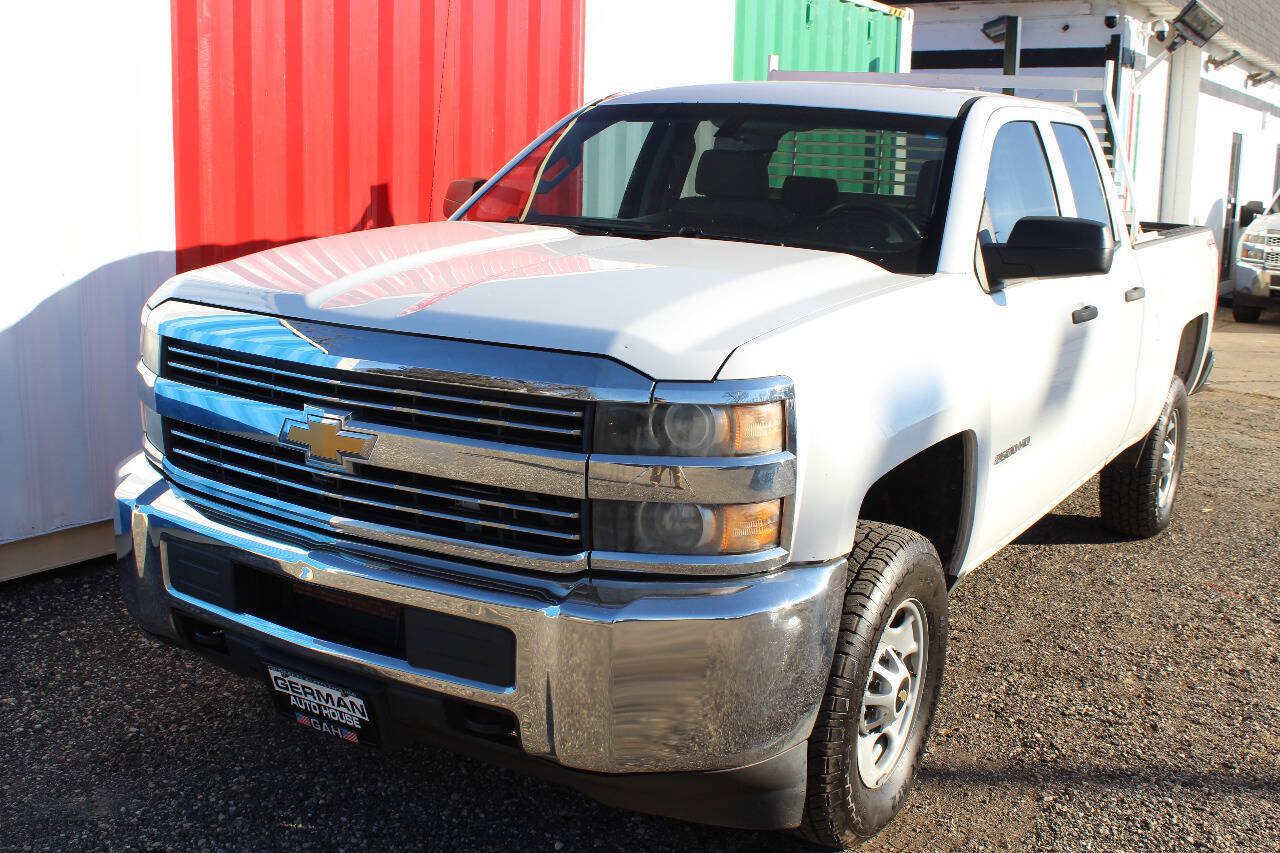 Used 2015 Chevrolet Silverado 2500 W/T AWD/4WD image 2