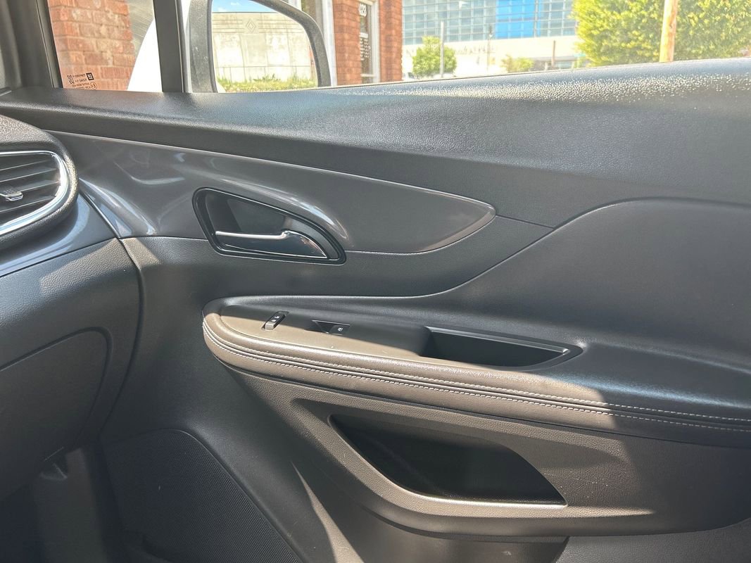 Used 2020 Buick Encore Preferred image 13