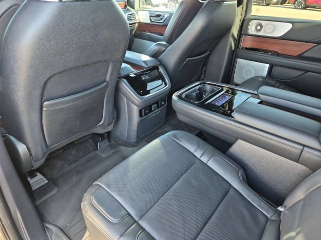 Used 2023 Lincoln Navigator Reserve AWD/4WD image 28