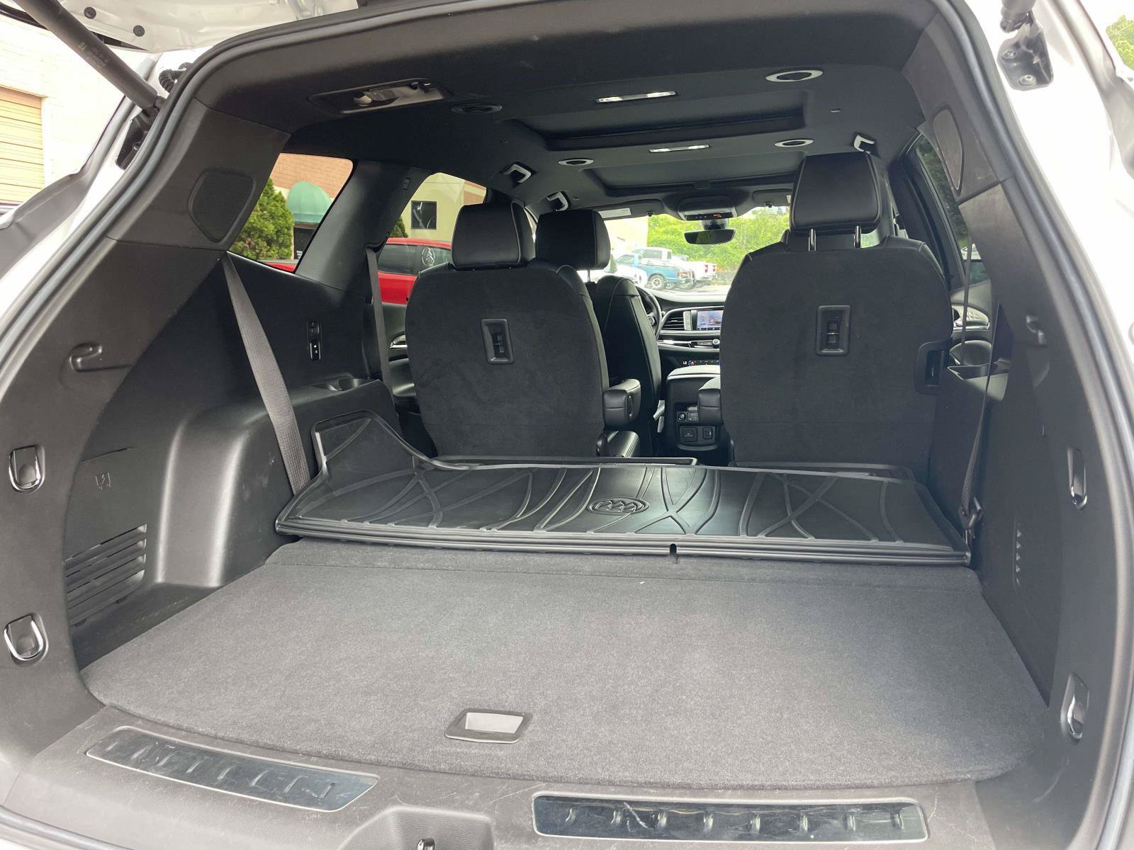 Used 2022 Buick Enclave Avenir w/ Trailering Package, 5000 lbs. AWD/4WD image 31
