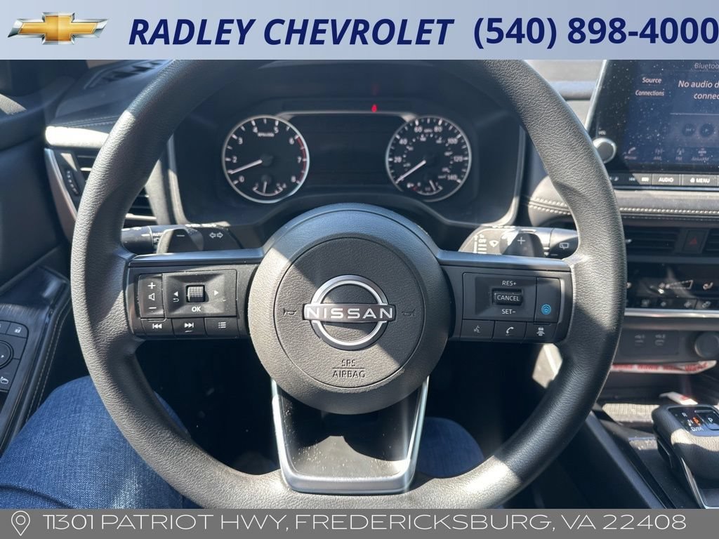 Used 2024 Nissan Rogue SV AWD/4WD image 19
