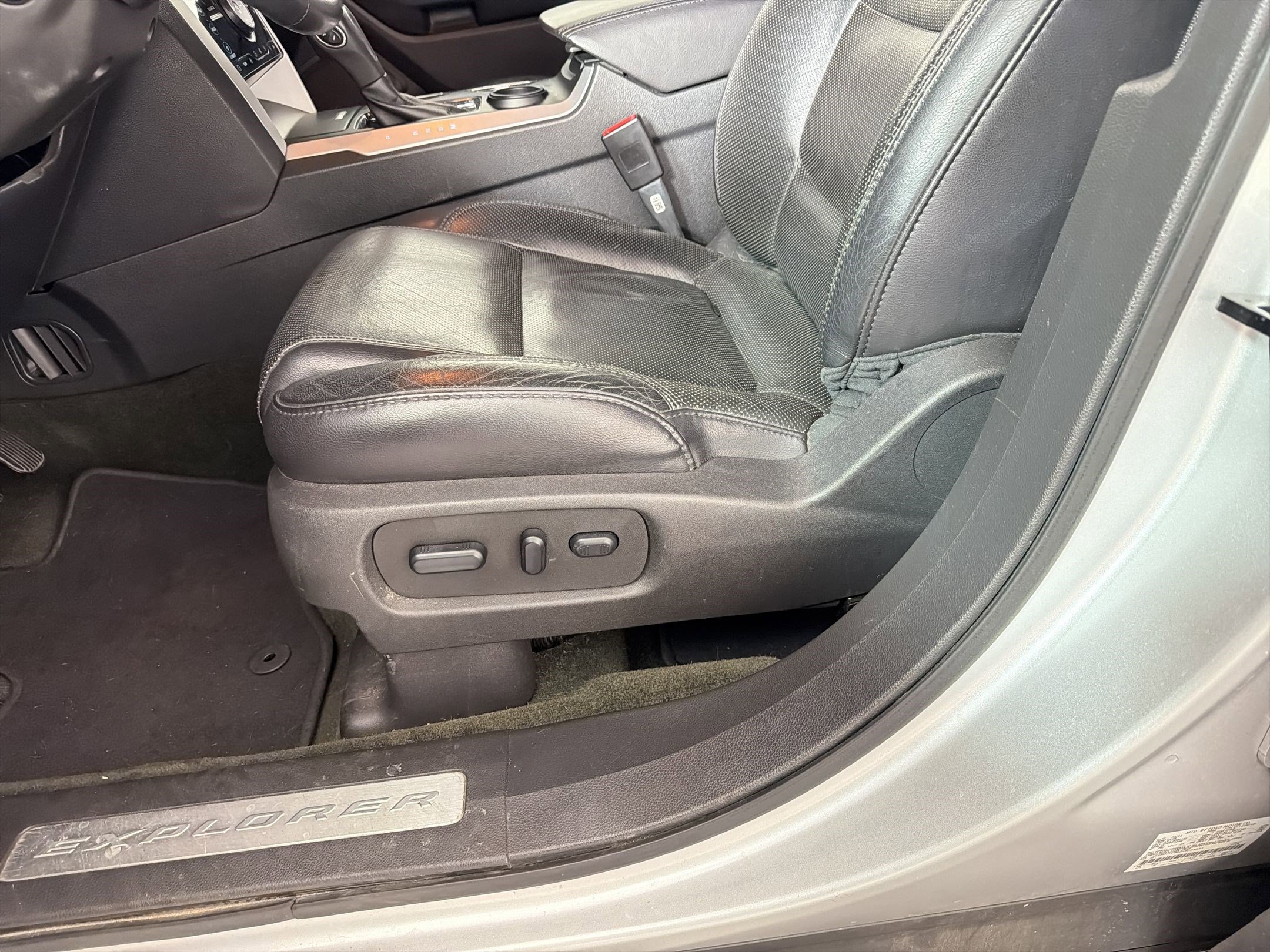 Used 2013 Ford Explorer Limited FWD image 13