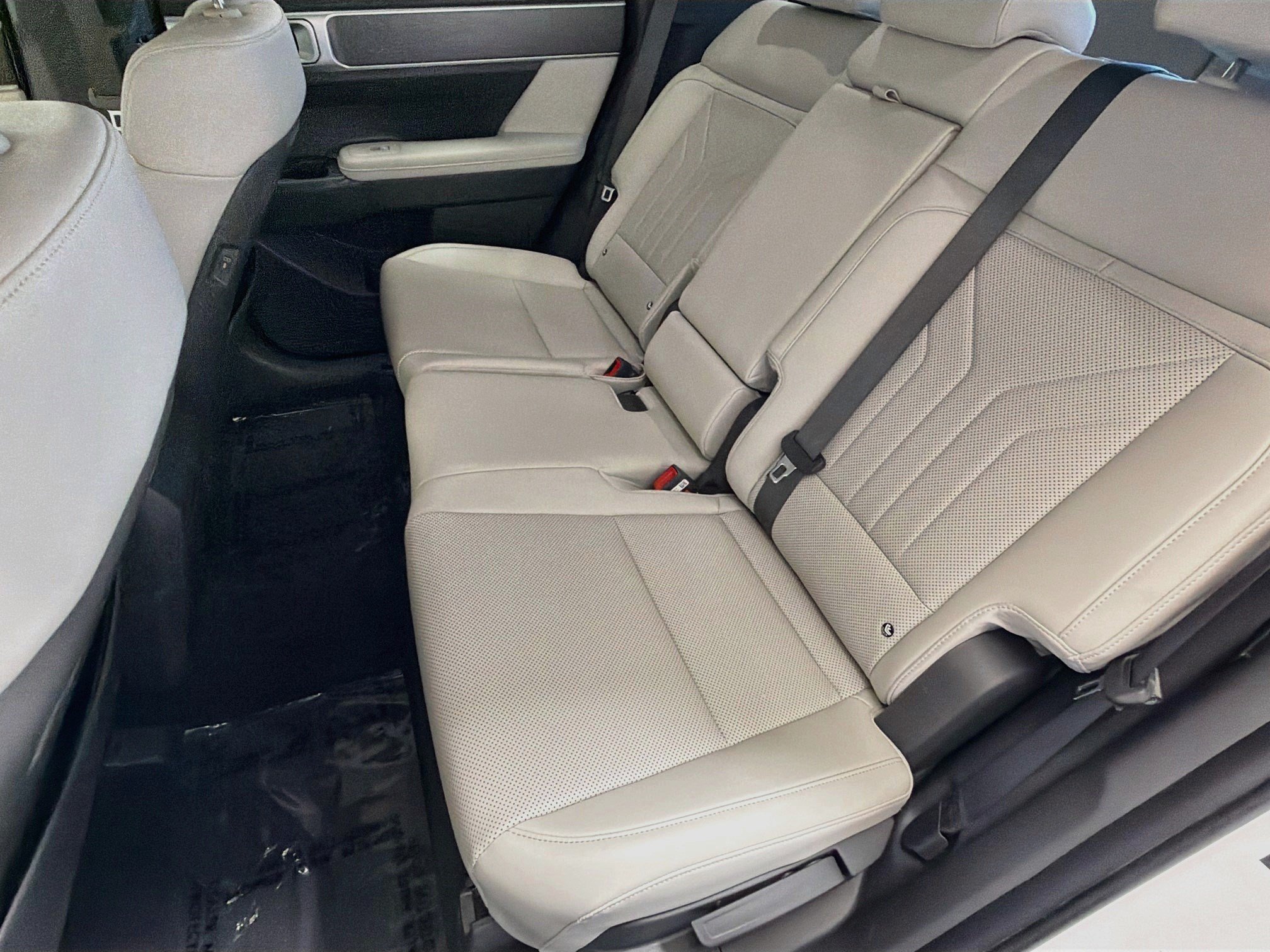 Used 2026 Hyundai Santa Fe SEL FWD image 13