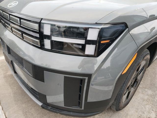 Used 2025 Hyundai Santa Fe SEL image 15