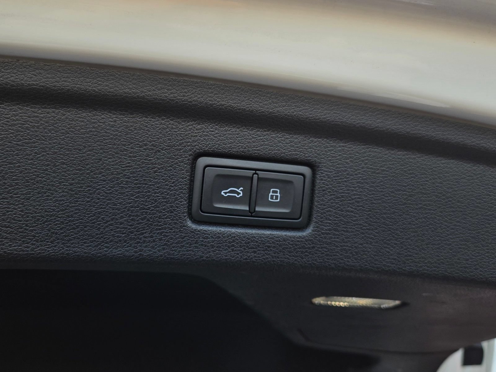 Used 2024 Audi A5 2.0T Premium Plus AWD/4WD image 25