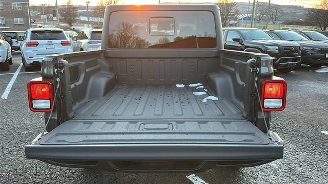 New 2026 Jeep Gladiator Sport AWD/4WD image 22