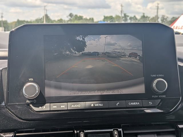 Used 2024 Nissan Pathfinder SV image 21