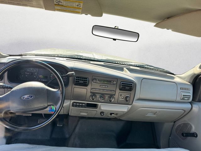 Used 2005 Ford F350 XL image 10