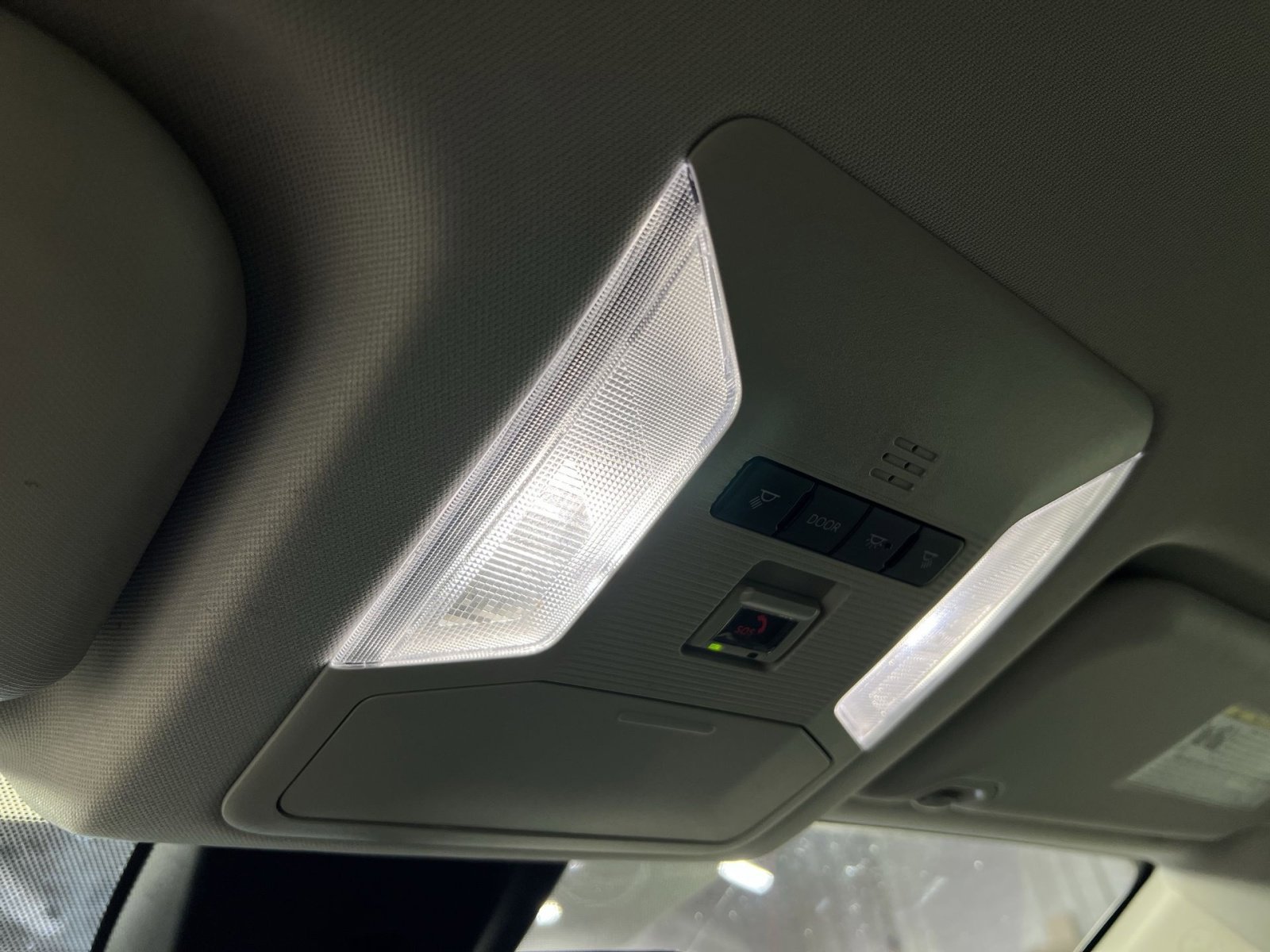 Used 2024 Toyota RAV4 LE image 34