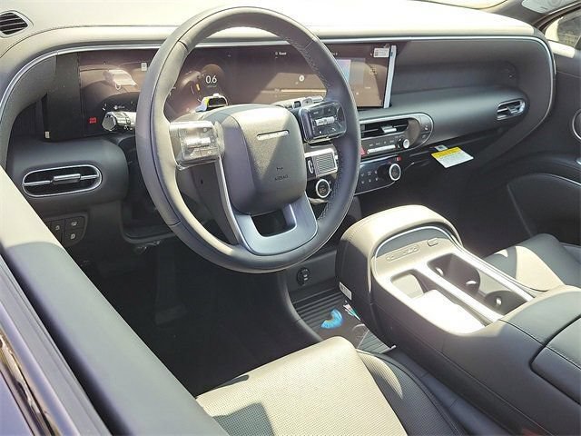 New 2026 Hyundai Palisade Calligraphy FWD image 3