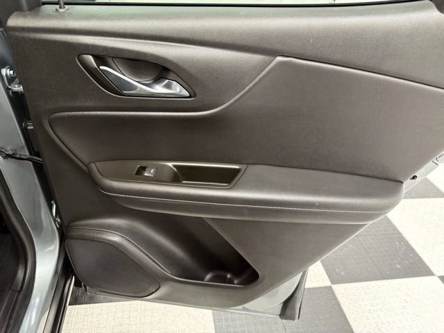 Used 2025 Chevrolet Blazer LT image 25