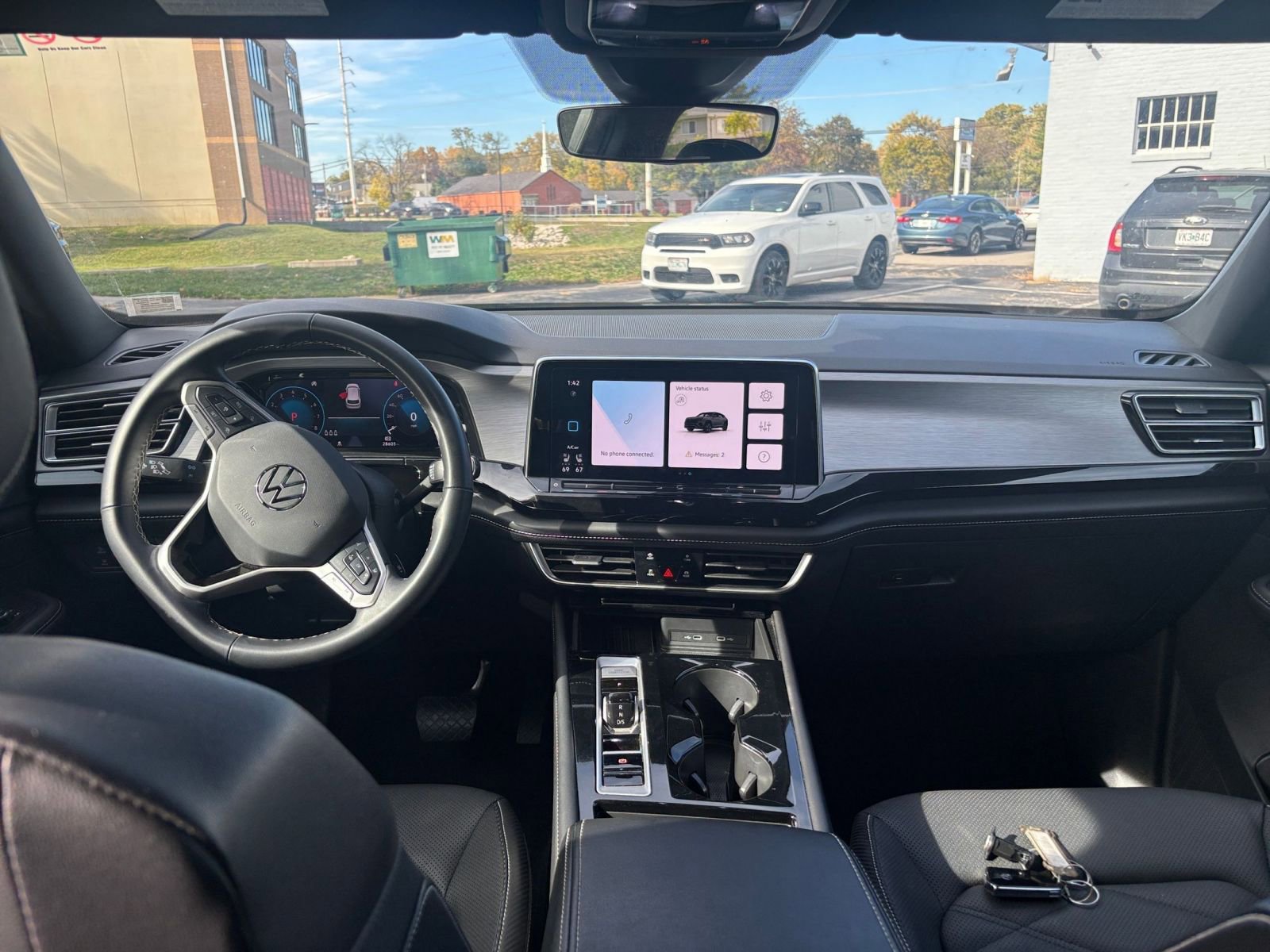 Used 2025 Volkswagen Atlas Cross Sport SE image 31