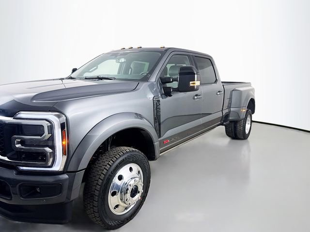 New 2026 Ford F450 Platinum w/ FX4 Off-Road Package image 3