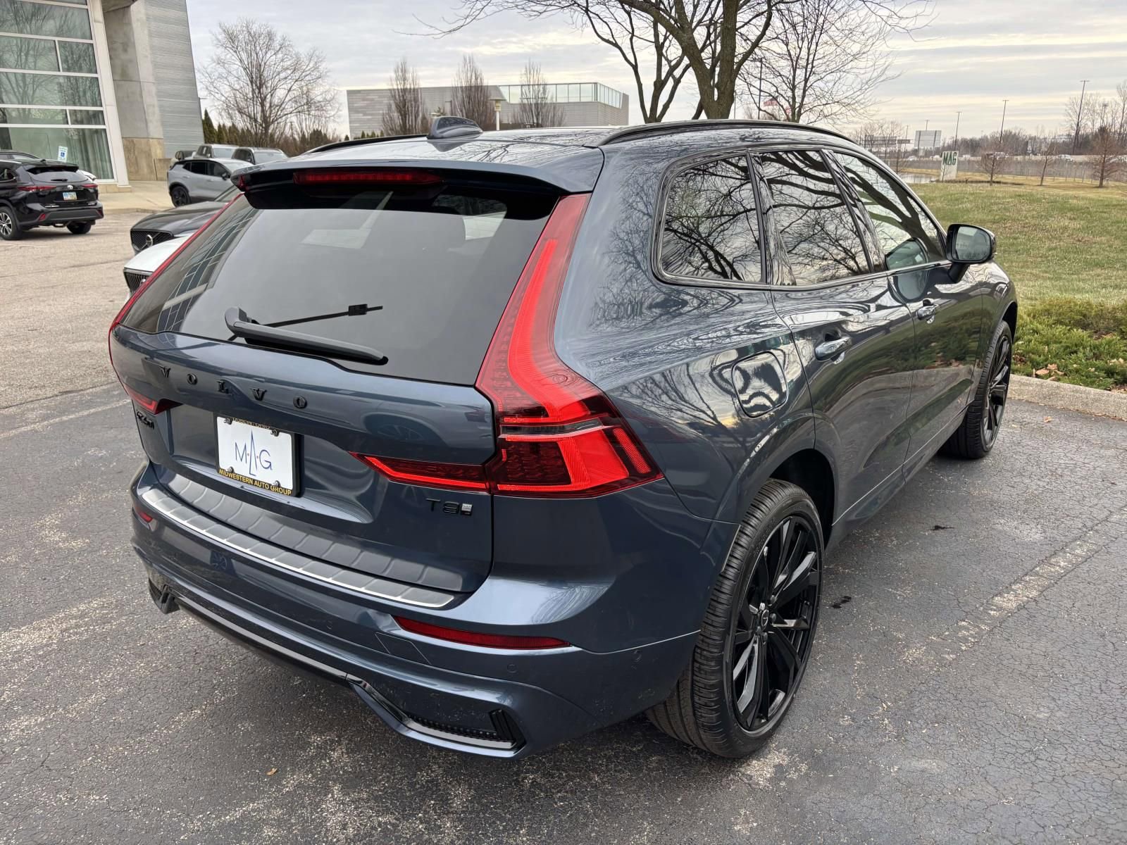 New 2026 Volvo XC60 T8 Ultra w/ Protection Package Premier image 7