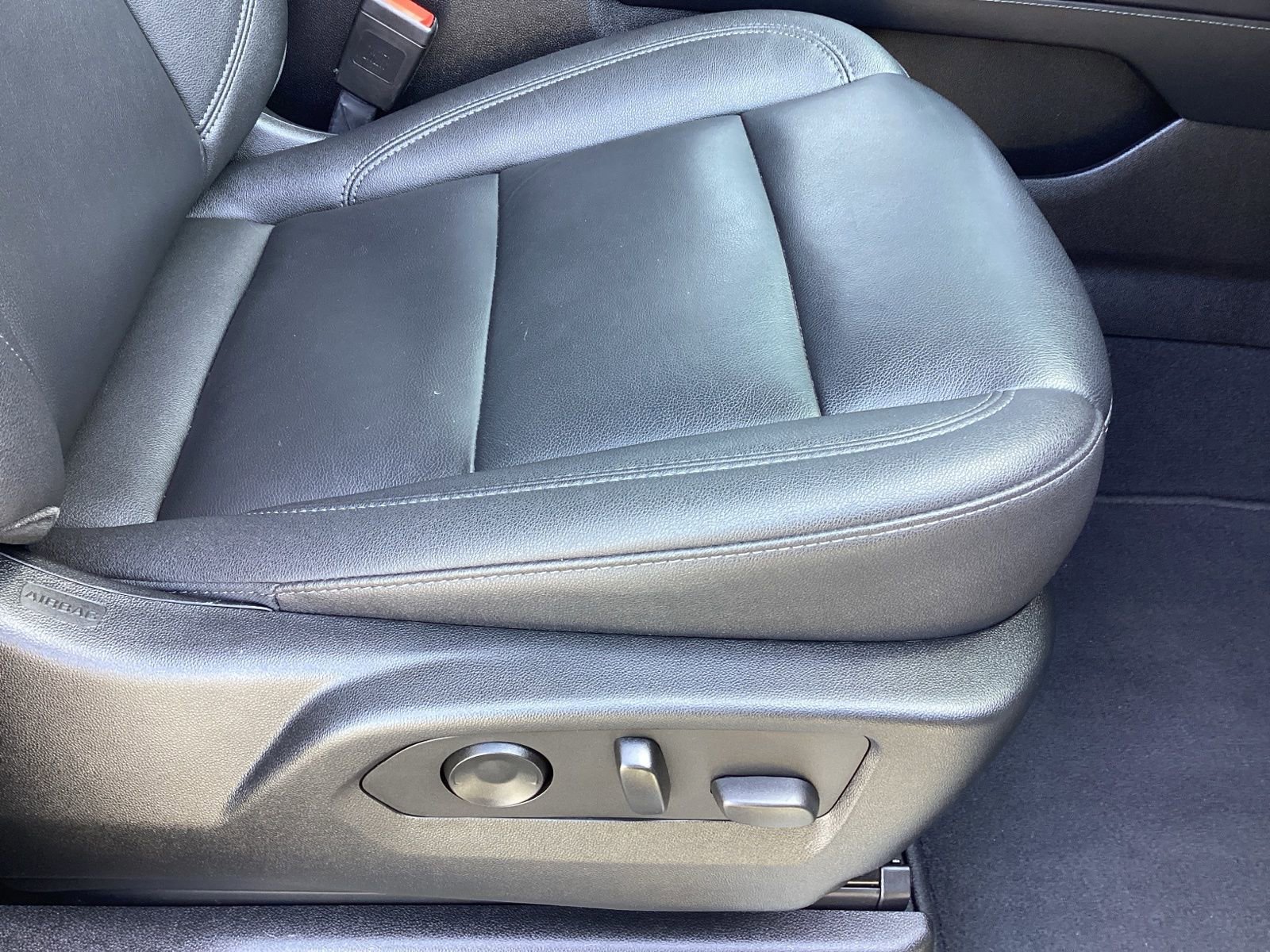 Used 2022 Chevrolet Tahoe LT image 19