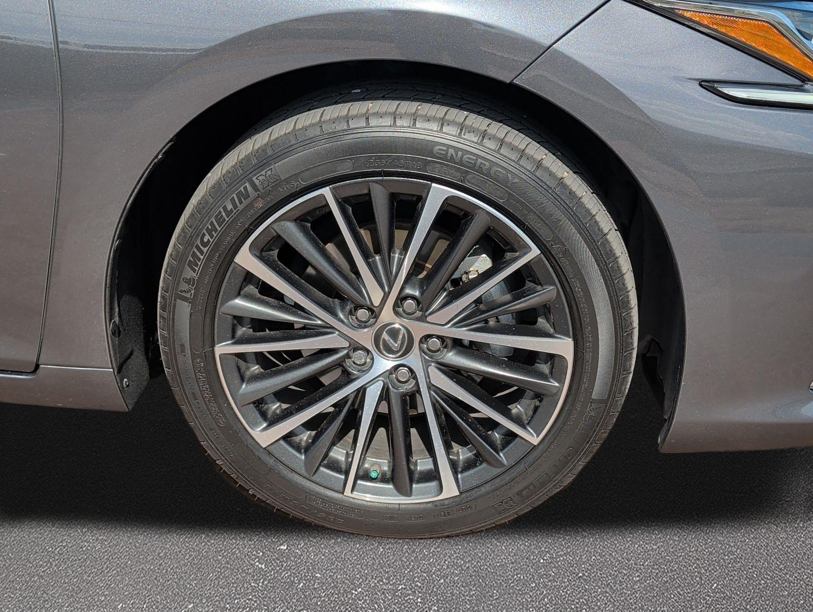 Certified 2025 Lexus ES 350 w/ Premium Package FWD image 7