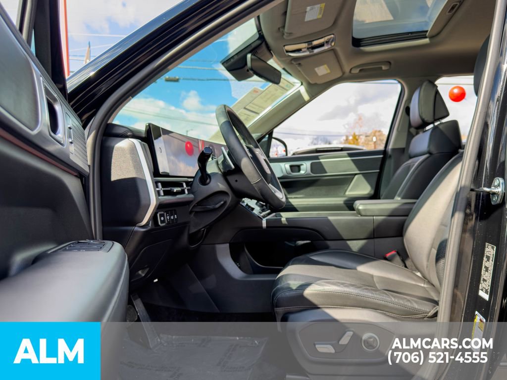 Used 2024 Hyundai Santa Fe Limited image 11