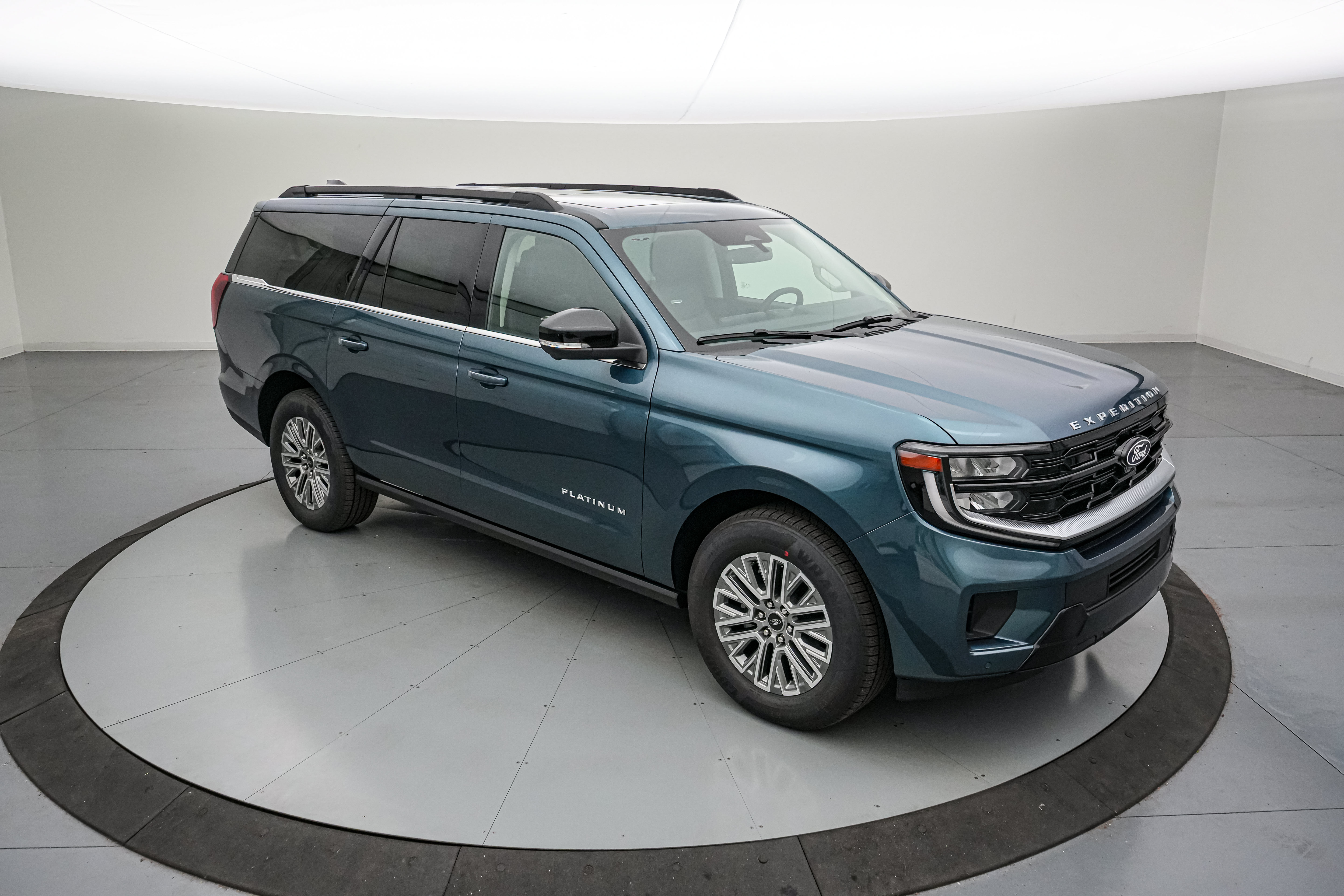 New 2027 Ford Expedition Max Platinum w/ Driver's Package AWD/4WD image 2