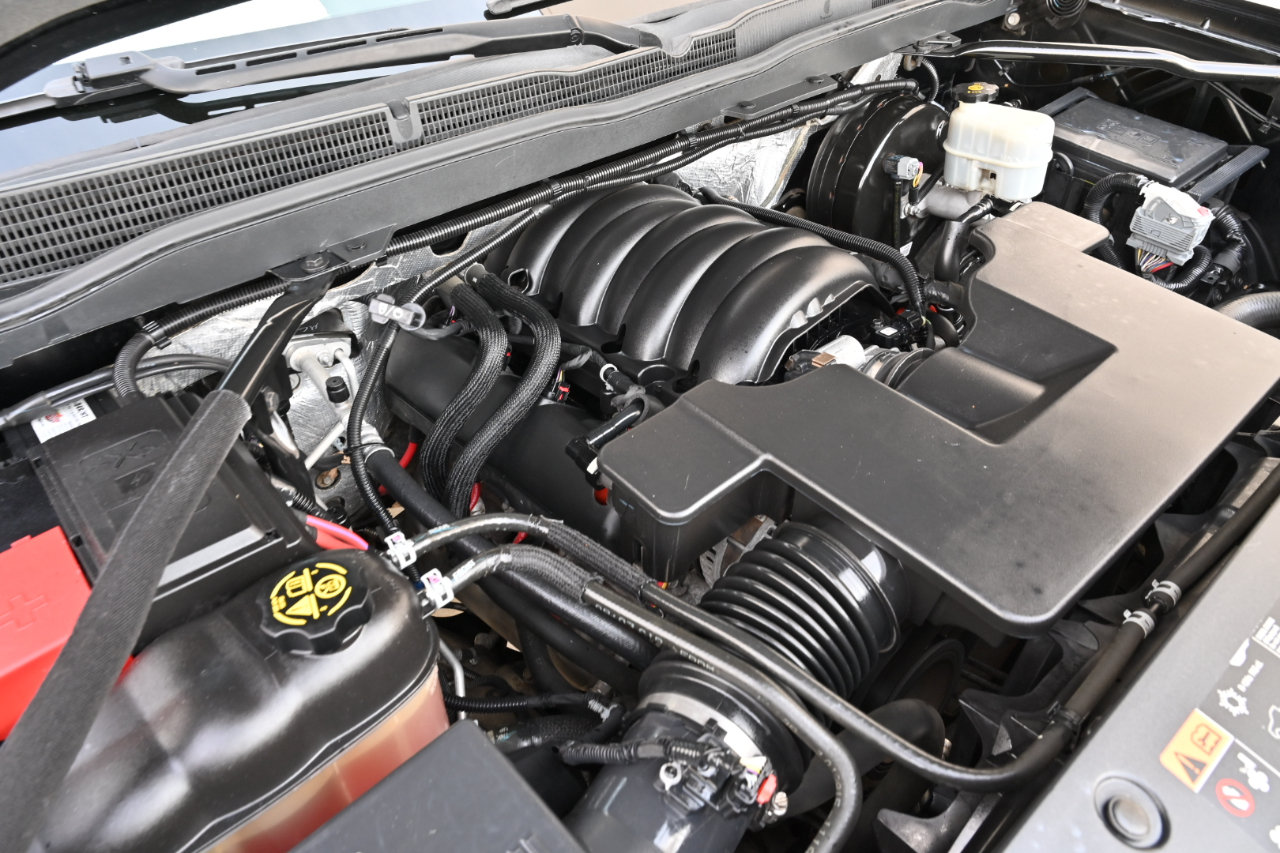 Used 2015 Chevrolet Silverado 1500 LTZ AWD/4WD image 25