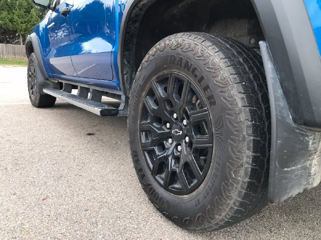 Used 2024 Chevrolet Colorado Trail Boss w/ Advanced Trailering Package AWD/4WD image 36
