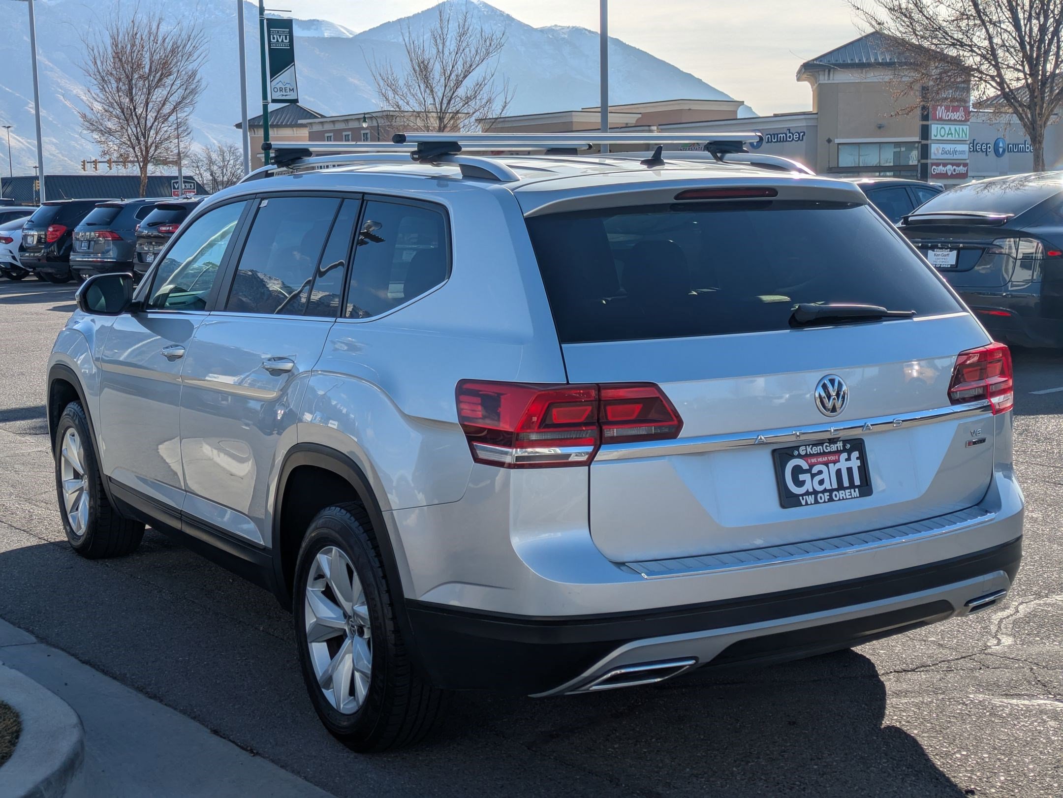 Used 2018 Volkswagen Atlas S image 8