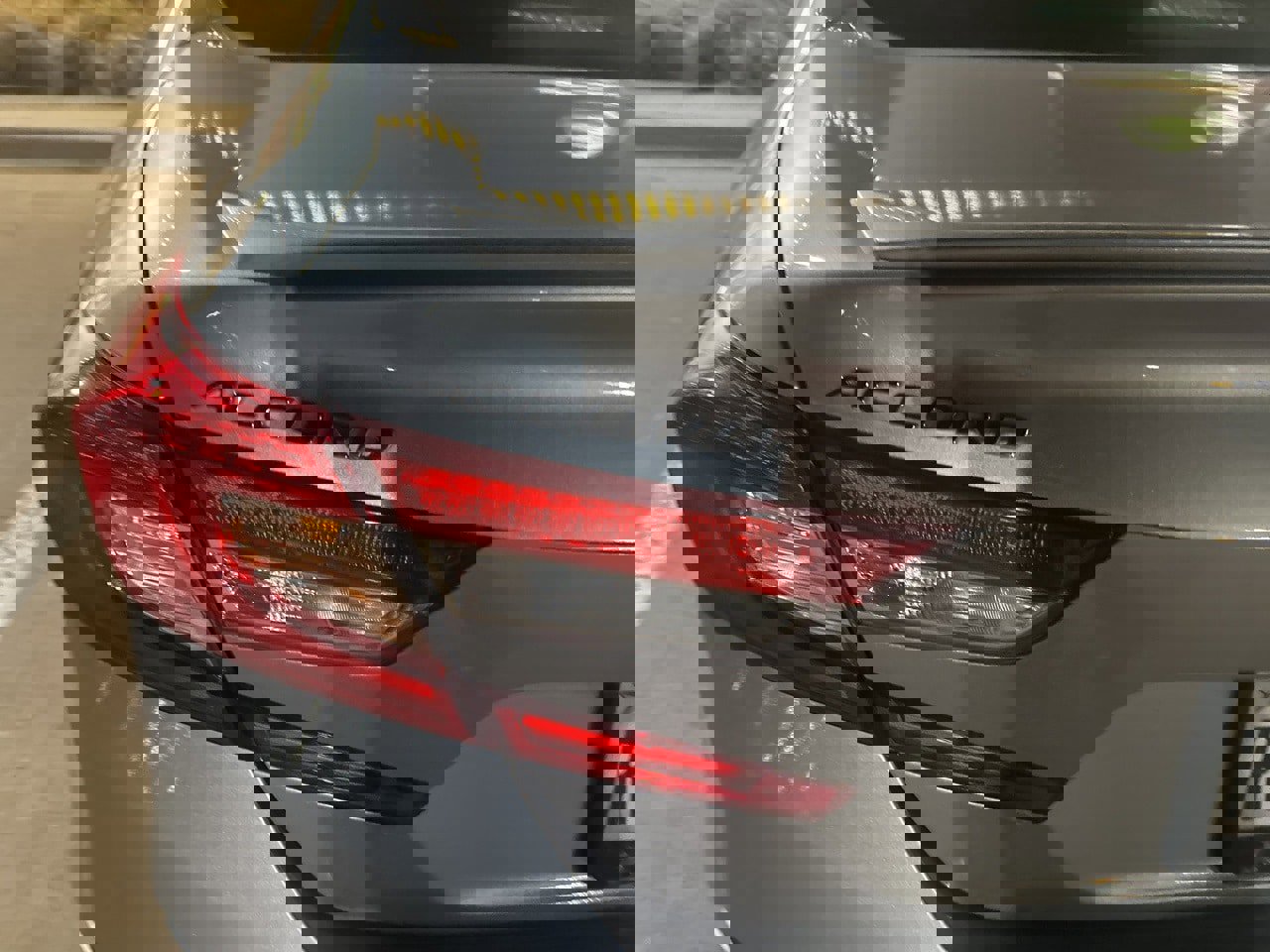 Used 2019 Honda Accord Sport image 12