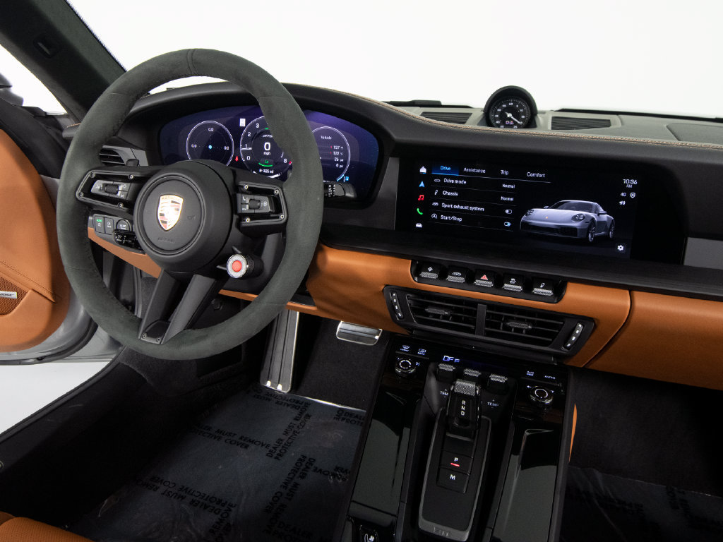 Certified 2026 Porsche 911 Carrera GTS RWD image 35