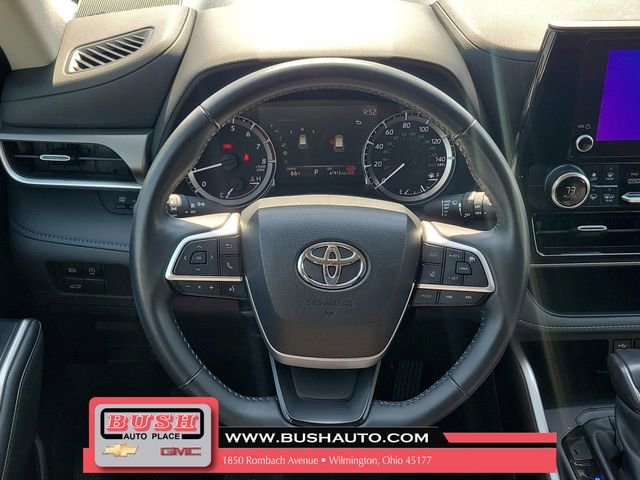 Used 2024 Toyota Highlander LE AWD/4WD image 23
