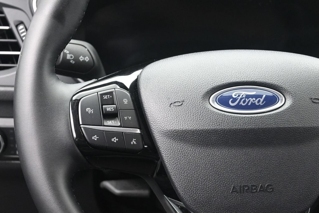 Used 2025 Ford Escape Platinum AWD/4WD image 26