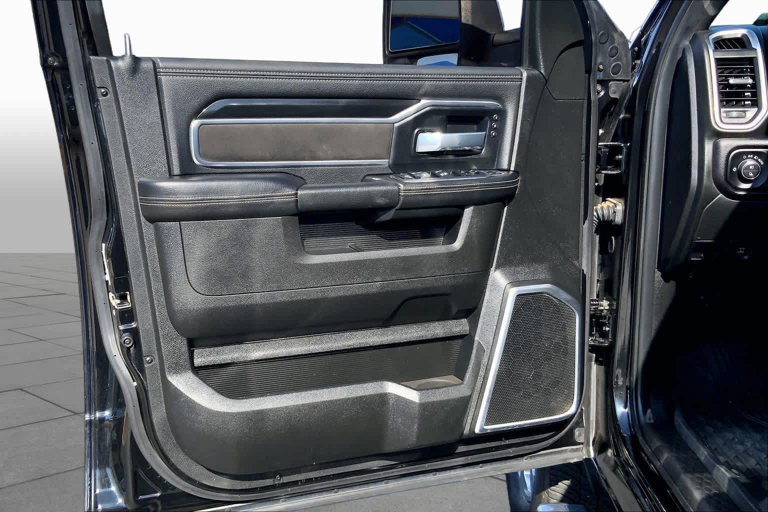 Used 2023 RAM 2500 Laramie AWD/4WD image 21