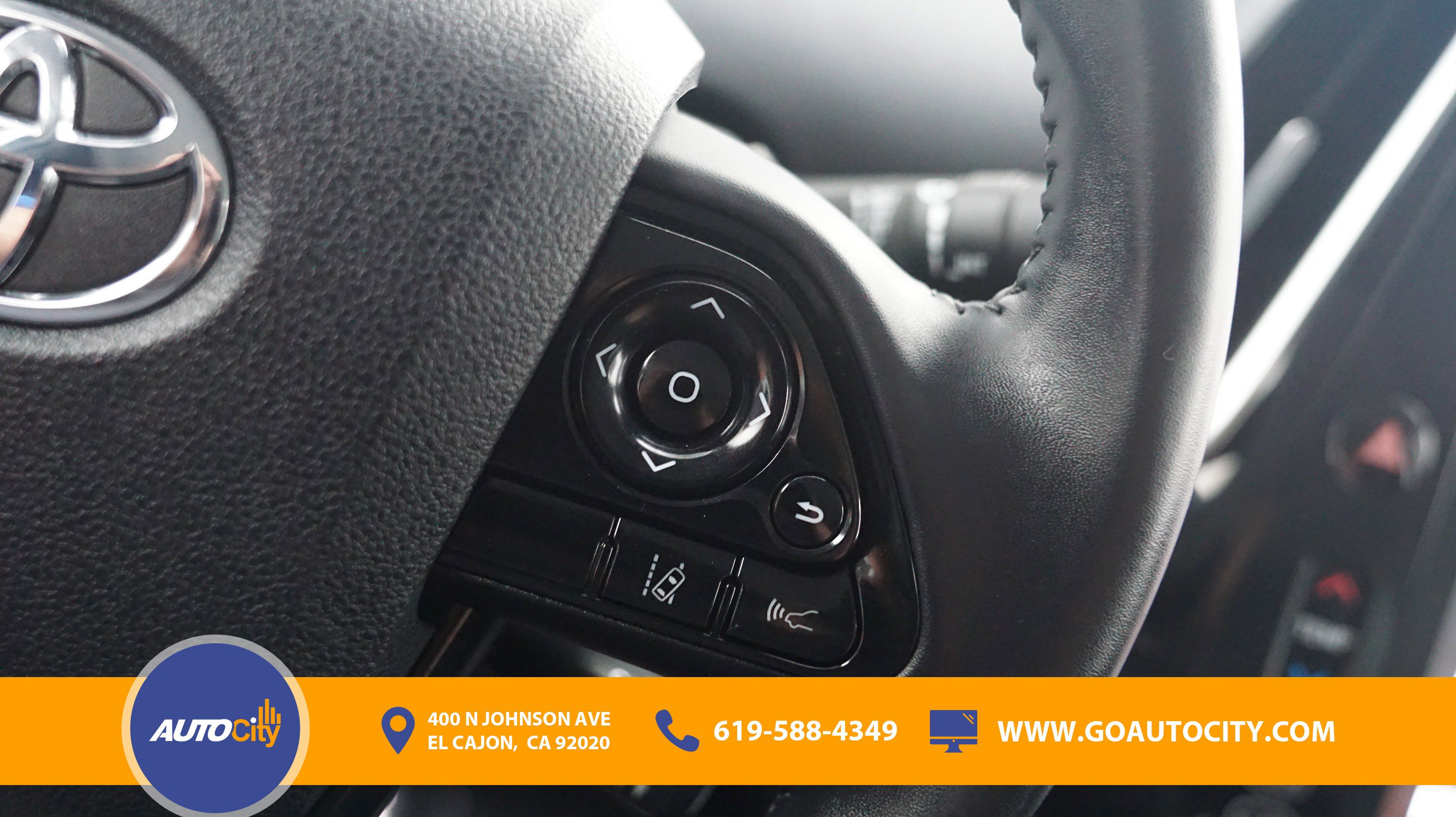 Used 2020 Toyota Prius Prime XLE FWD image 21