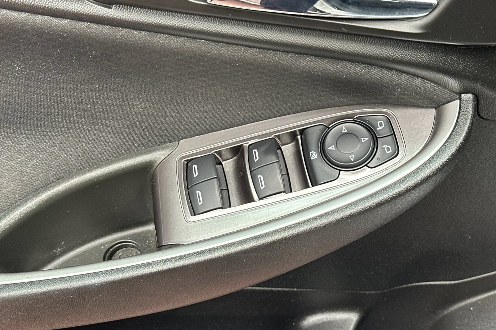 Used 2022 Chevrolet Malibu LS w/ Driver Confidence Package II FWD image 15