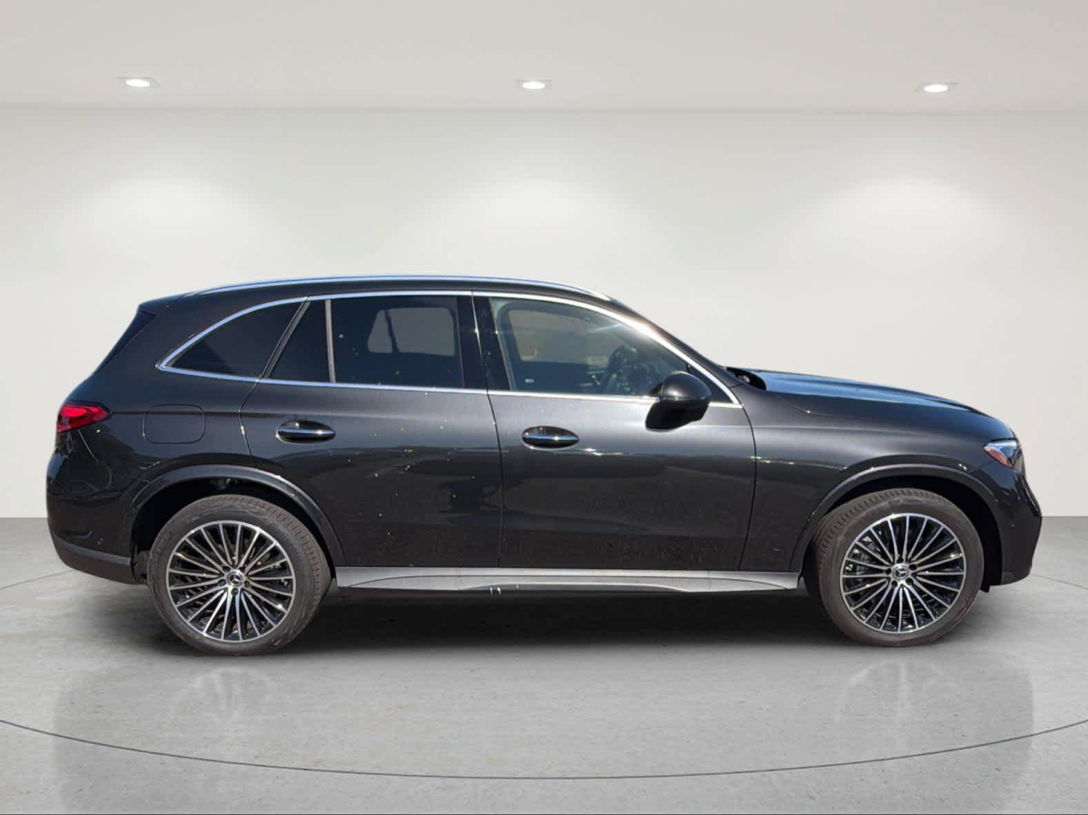 Certified 2026 Mercedes-Benz GLC 300 image 5