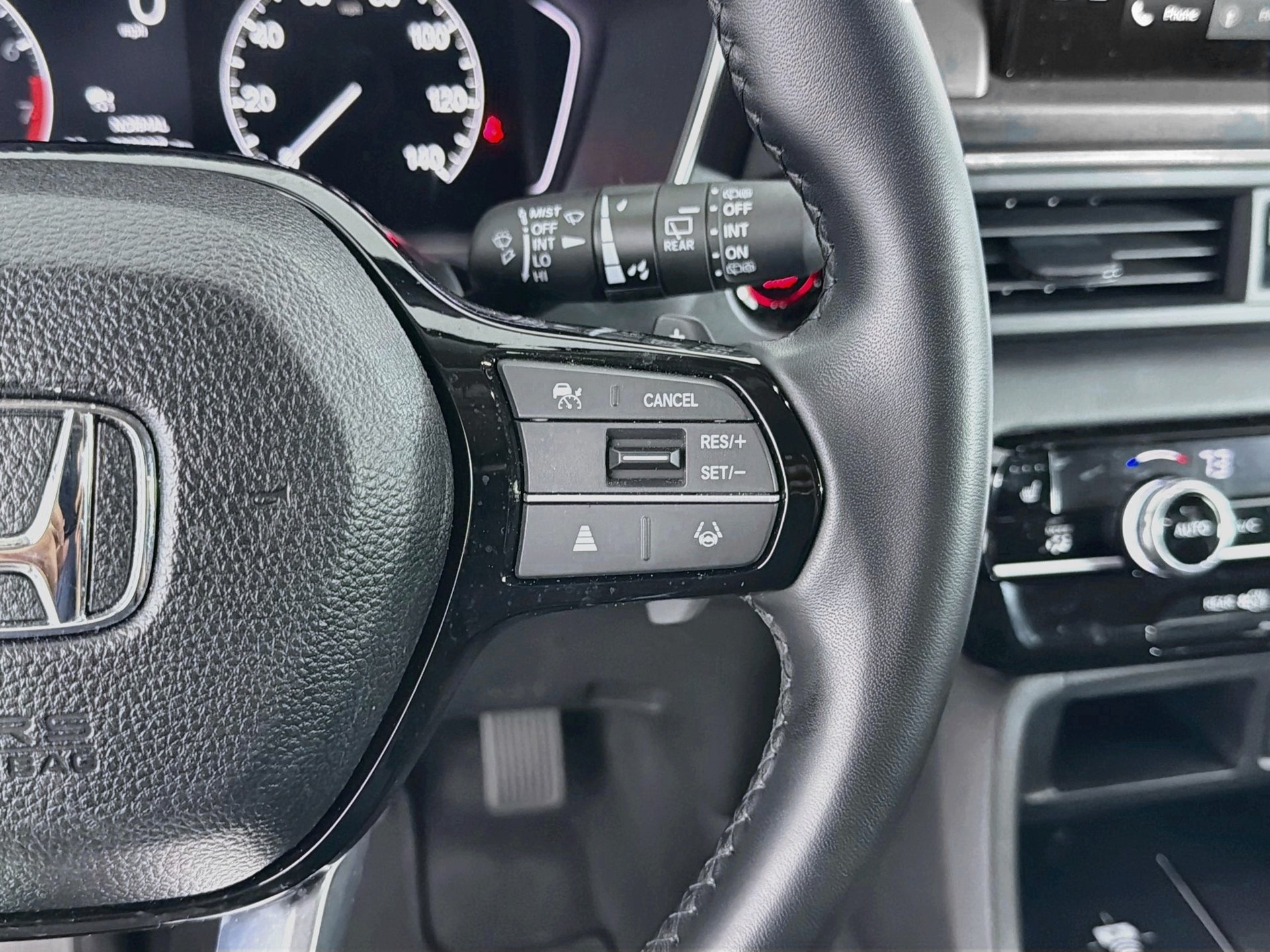 Certified 2025 Honda Pilot EX-L image 38