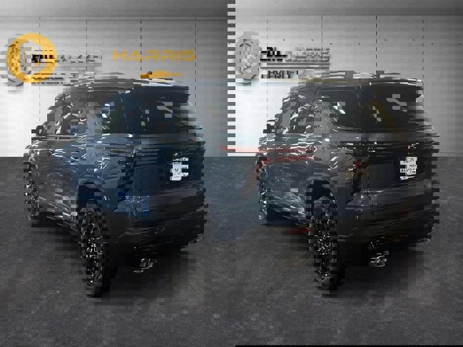 New 2026 Chevrolet Traverse LT w/ Midnight/Sport Edition image 12