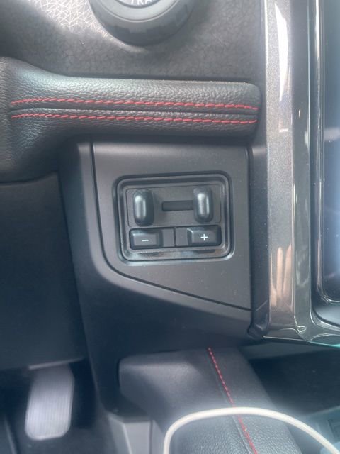 Used 2023 Ford Expedition Limited image 11