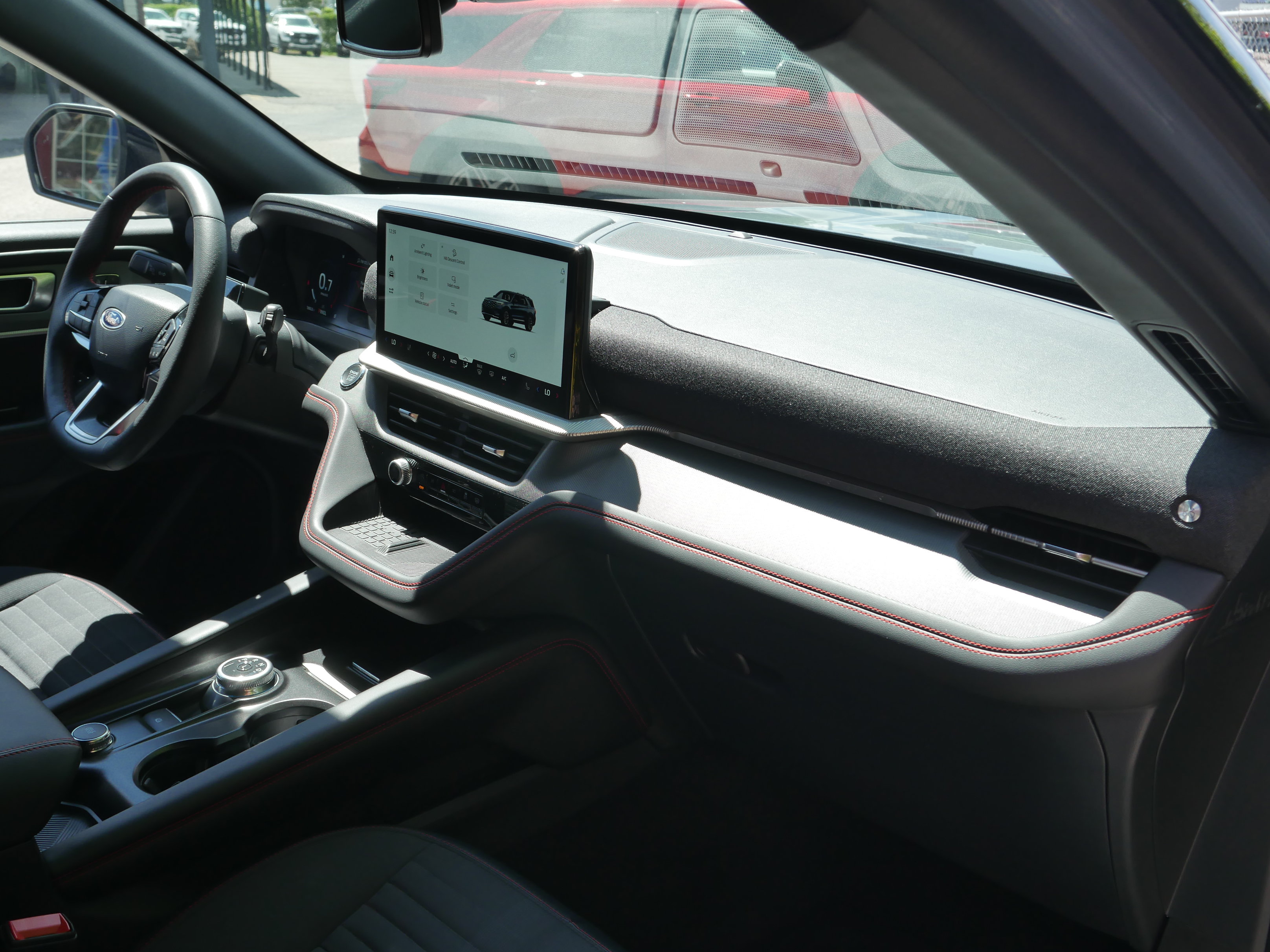 Used 2025 Ford Explorer ST-Line w/ Premium Package AWD/4WD image 29