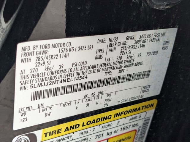 Used 2022 Lincoln Navigator 4WD image 28