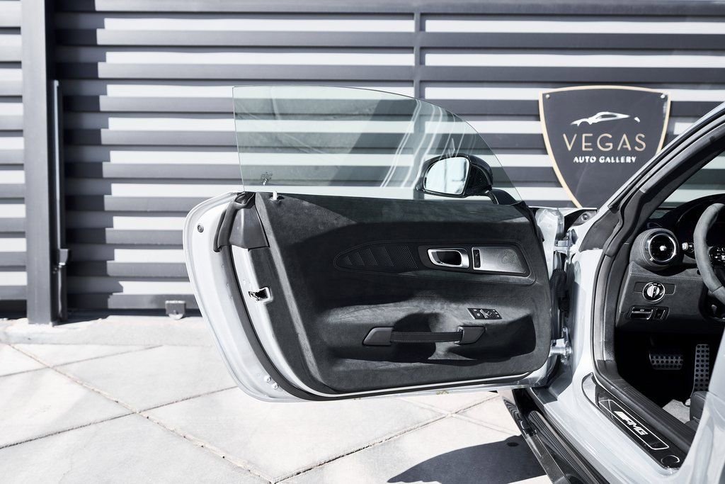 Used 2021 Mercedes-Benz AMG GT Black Series image 40