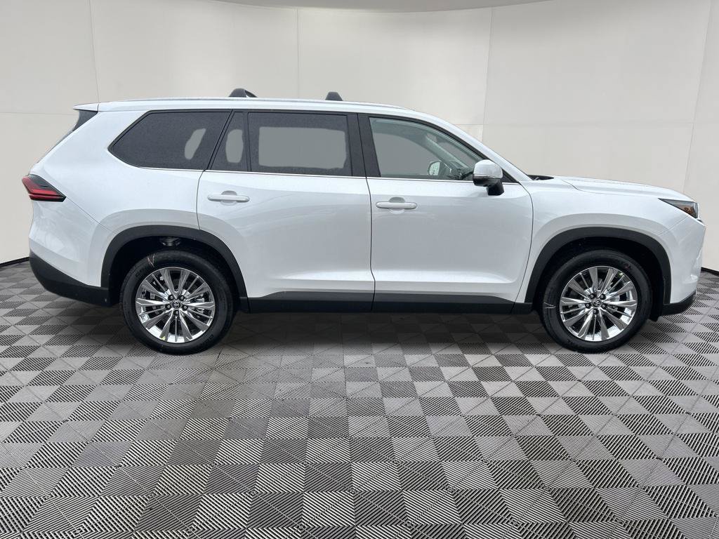 Used 2026 Toyota Grand Highlander AWD image 9