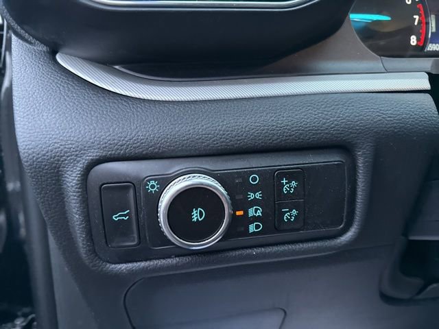 Used 2023 Ford Explorer XLT w/ Equipment Group 202A image 19