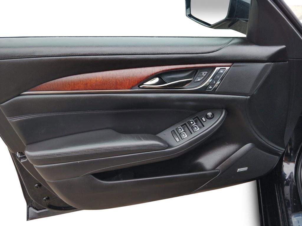 Used 2018 Cadillac CTS Luxury image 13