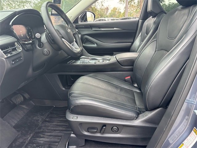 Used 2023 INFINITI QX60 Sensory w/ Vision Package image 11